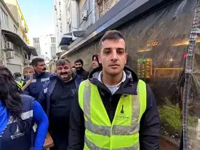 İzmir Taşeron İşçileri Eylemde: Belediyede Çalışmak İstiyorlar!
