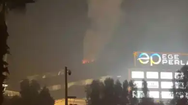 İzmir AVM'sinde Yangın Paniği: 3 Yaralı