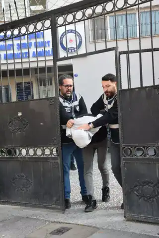 Boşanma Davasında Çocuklara Bıçak Dayayan Baba Gözaltında