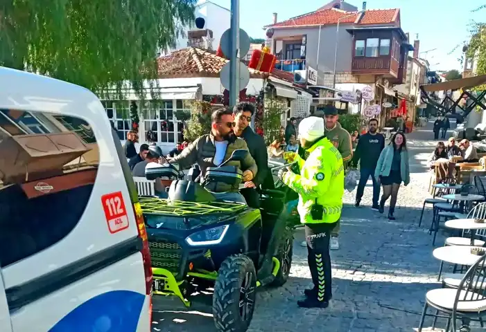 Çeşme'de Motosiklet Denetimi: 32 Bin TL Ceza