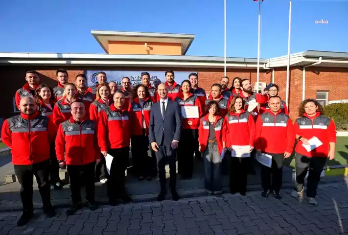 Karşıyaka'da 32 Kişilik Afet Ekibi Kuruldu