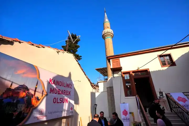 Tarihi Kalafat Camisi Yeniden Açıldı!